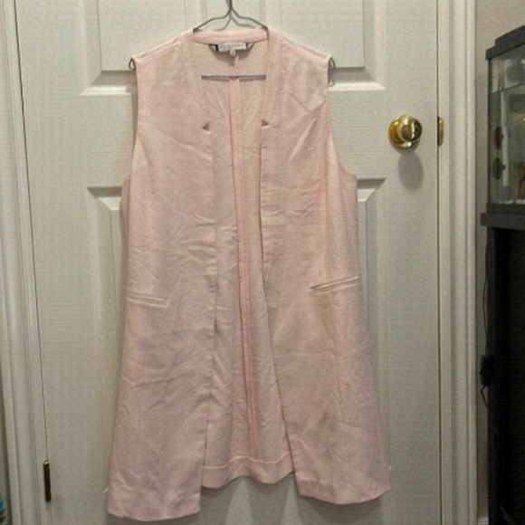 Vest - Picture 1 of 1